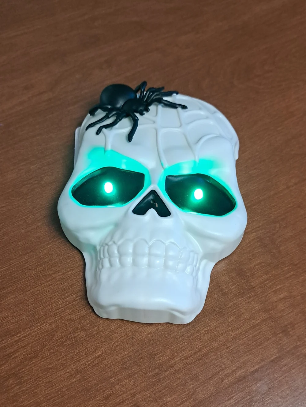 Halloween LED White Skull Accent Light with Green Eyes